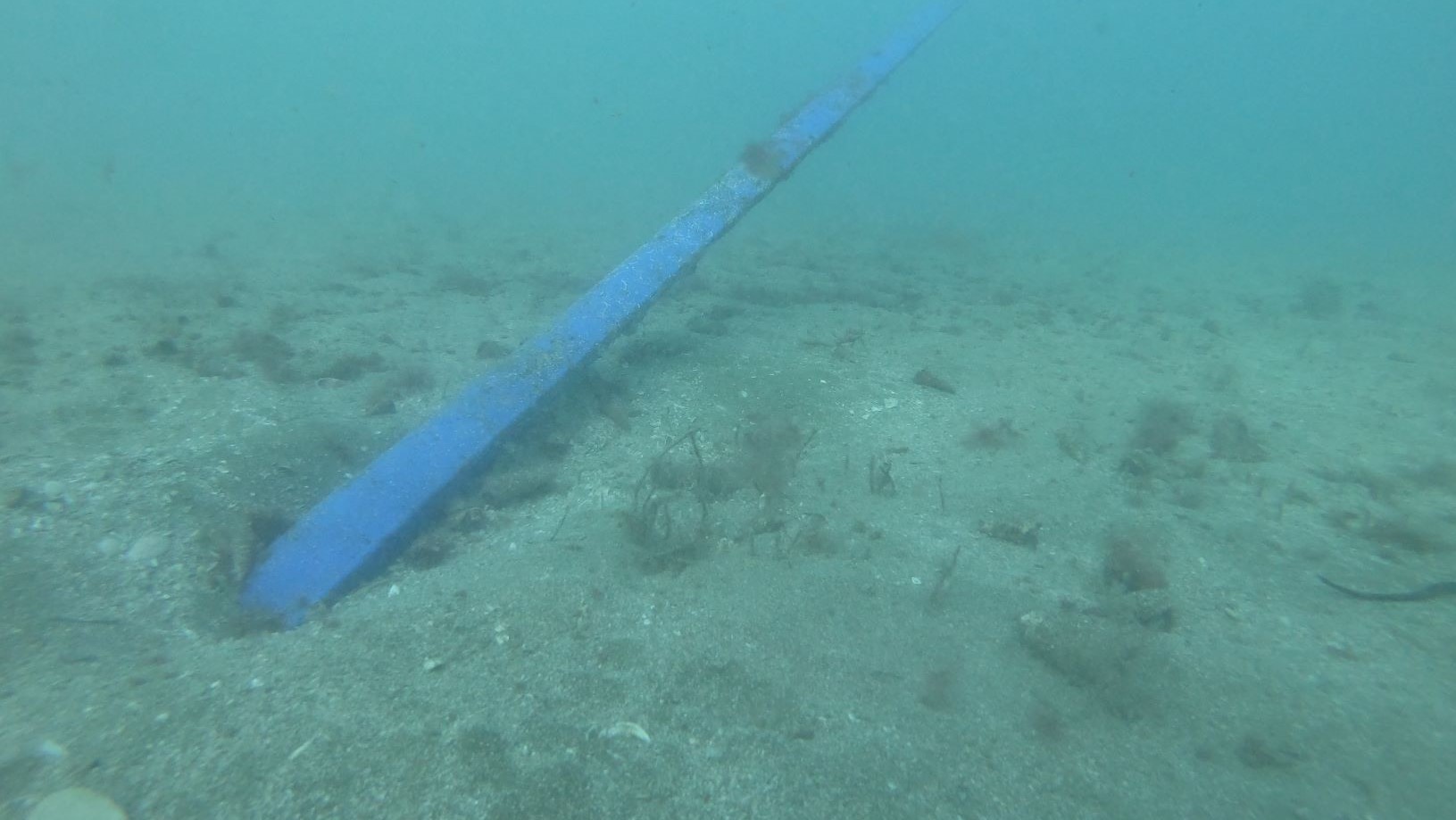 Anchor warp coming out of seabed Widescreen